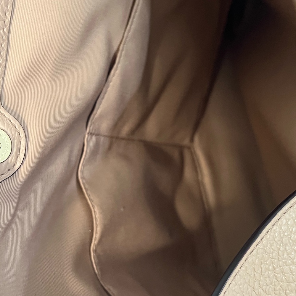 Coach Tan and Gold Shoulder Bag with Signature Design - Picture 14 of 16